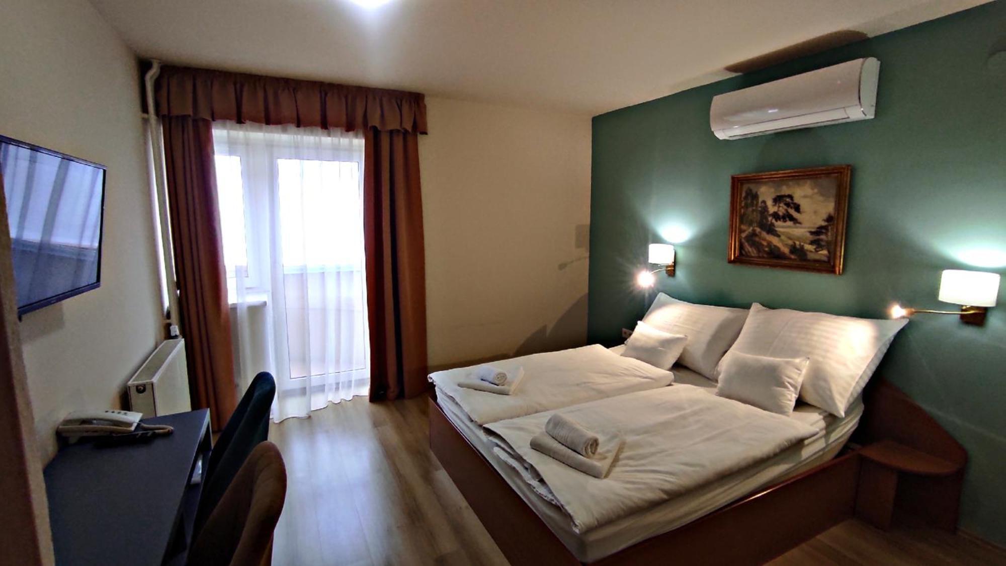Atrium Hotel هاركاني المظهر الخارجي الصورة